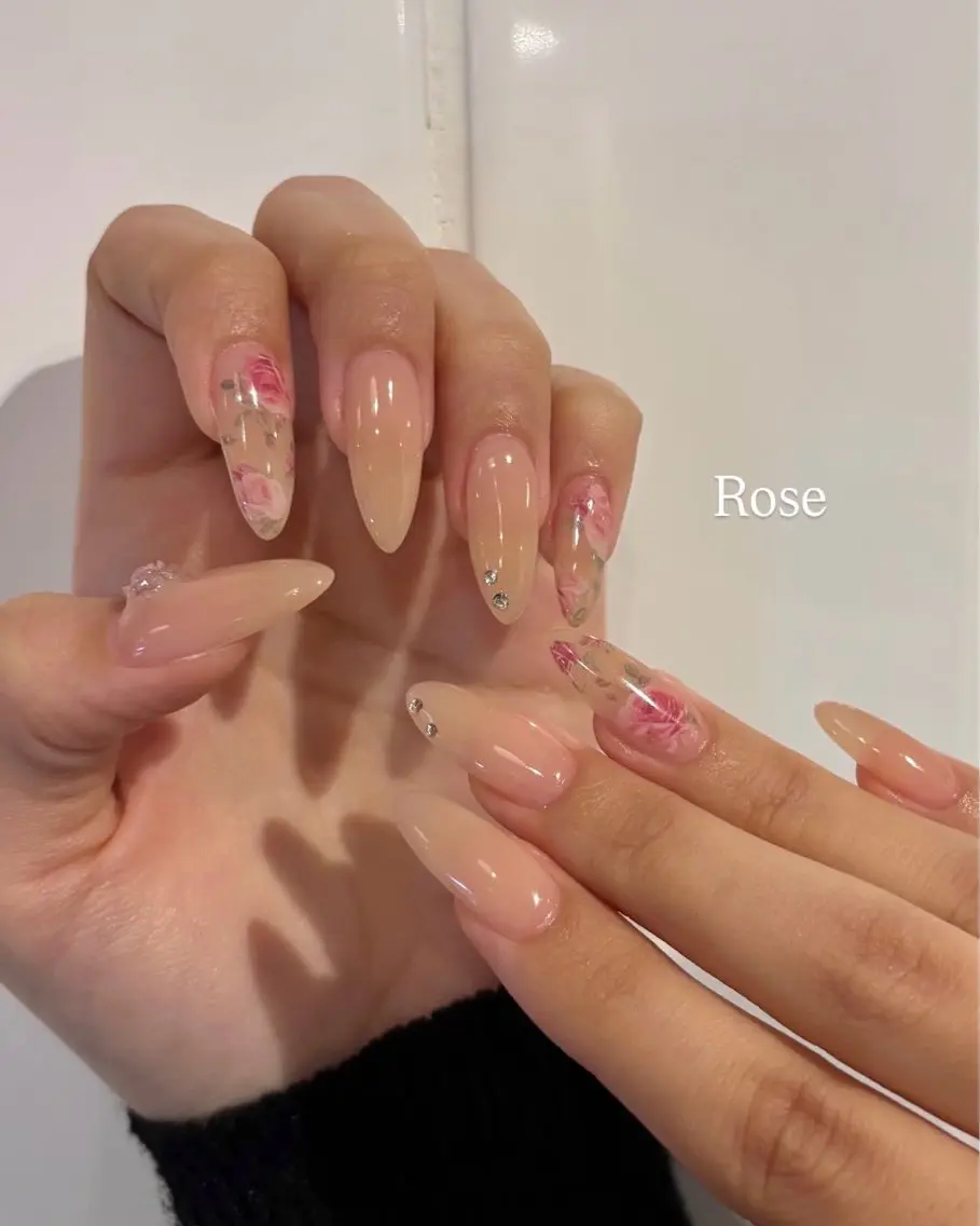 ネイル ストーンネイル ハンドネイル Ballie/ Mizukiのネイルデザイン