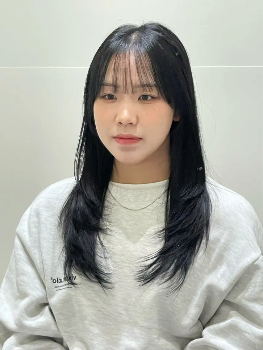 ロング ハイレイヤー 韓国風ヘア レイヤーカット カット ヘアカラー トリートメント ❤︎︎韓国ヘア❤︎︎ 𝑺𝒉𝒊𝒉𝒐のヘアスタイル