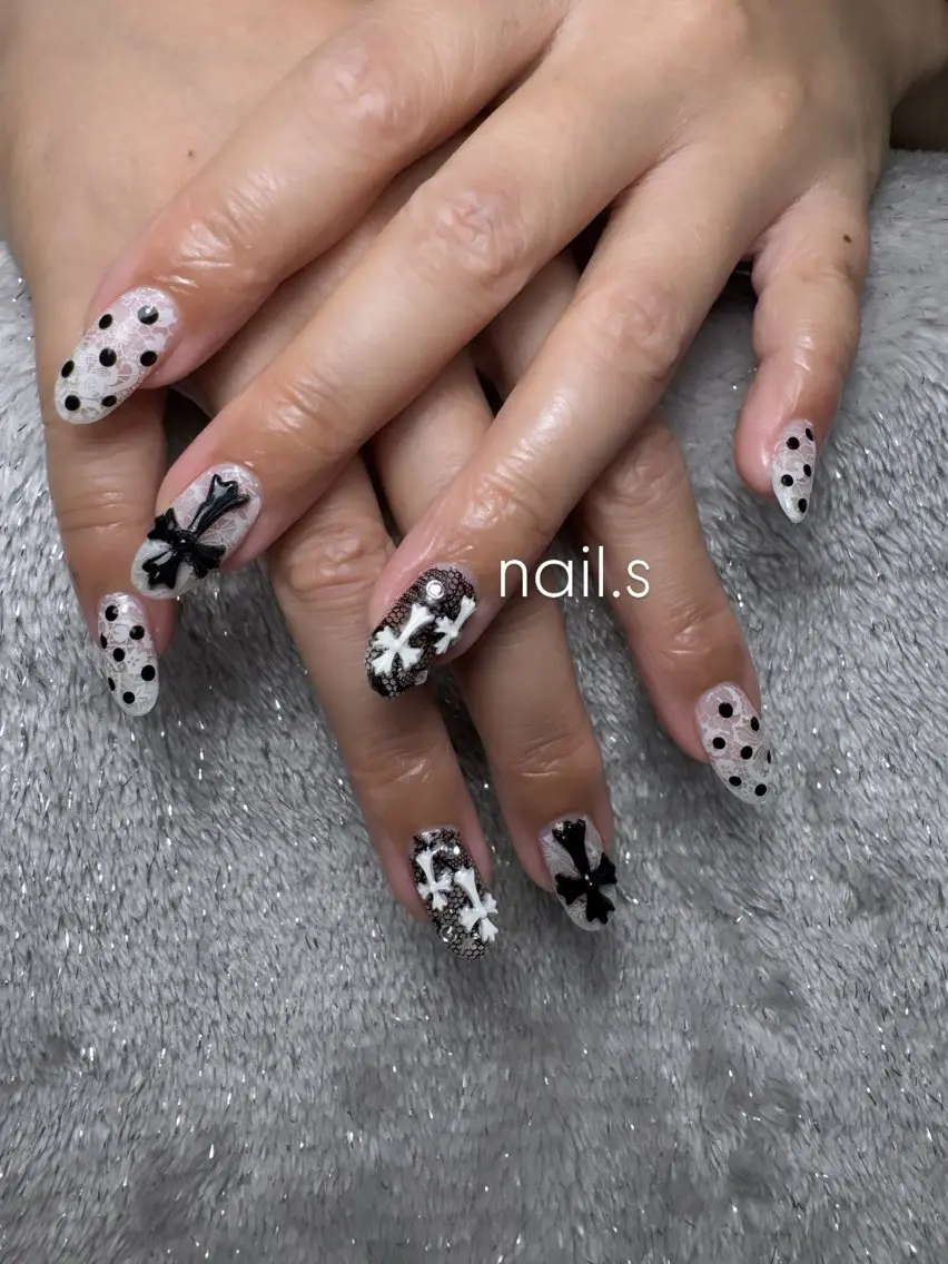 ネイル ドット レース ホワイト ハンドネイル nail.s misatoのネイルデザイン