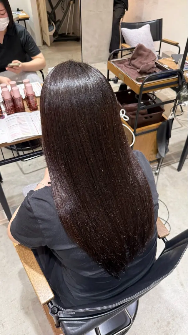ロング 縮毛矯正 トリートメント にいな/柔らか縮毛 矯正/艶カラー☘️のヘアスタイル