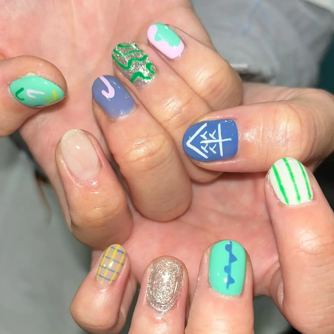 ネイル 🪐富島彩夏 /海外nail🪐のネイルデザイン