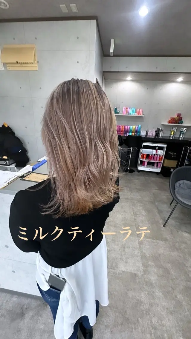 カット+カラー+ケアブリーチの写真