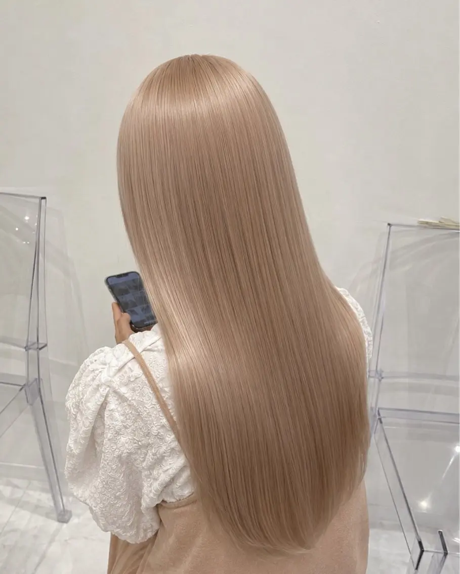 セミロング カラー ヘアカラー トリートメント 🌟ハイトーン原宿美 容師TAKAKI🌟のヘアスタイル
