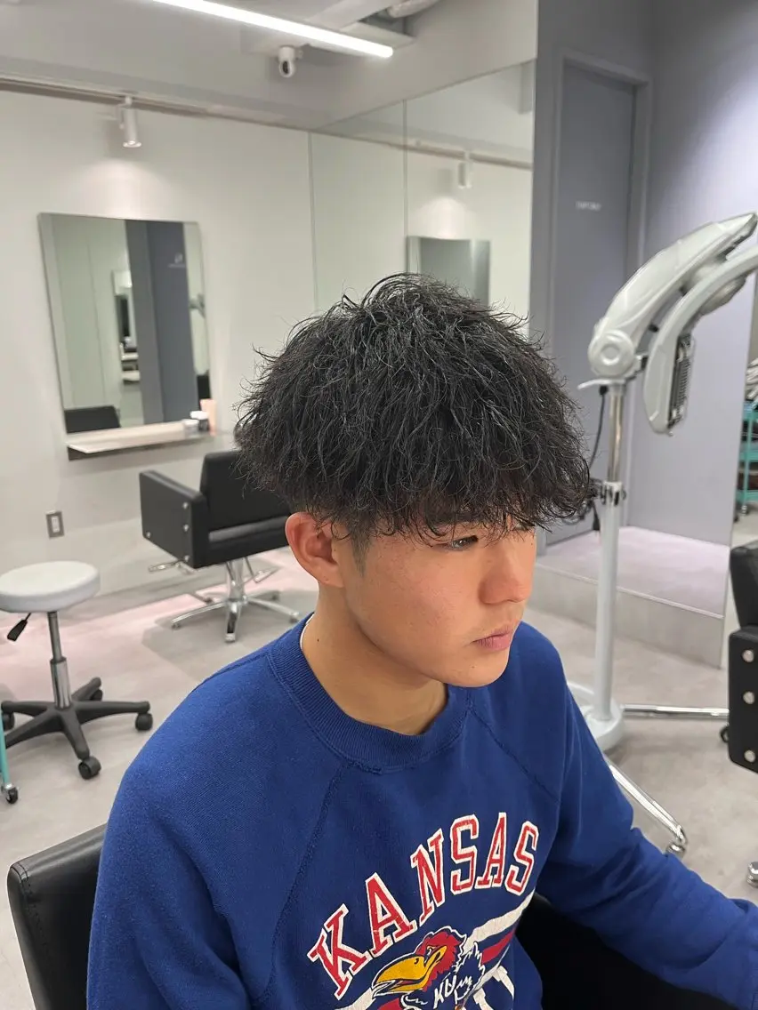 ミディアム パーマ メンズ 高橋 周のヘアスタイル