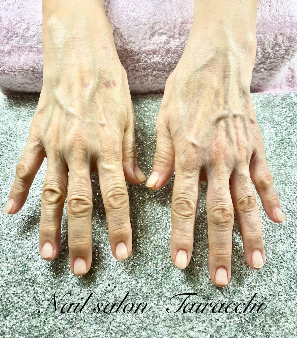 ネイル クリアネイル ジェルネイル キラキラネイル ハンドネイル Tairacchi ﾀｲﾗｯﾁのエステ・リラクイメージ