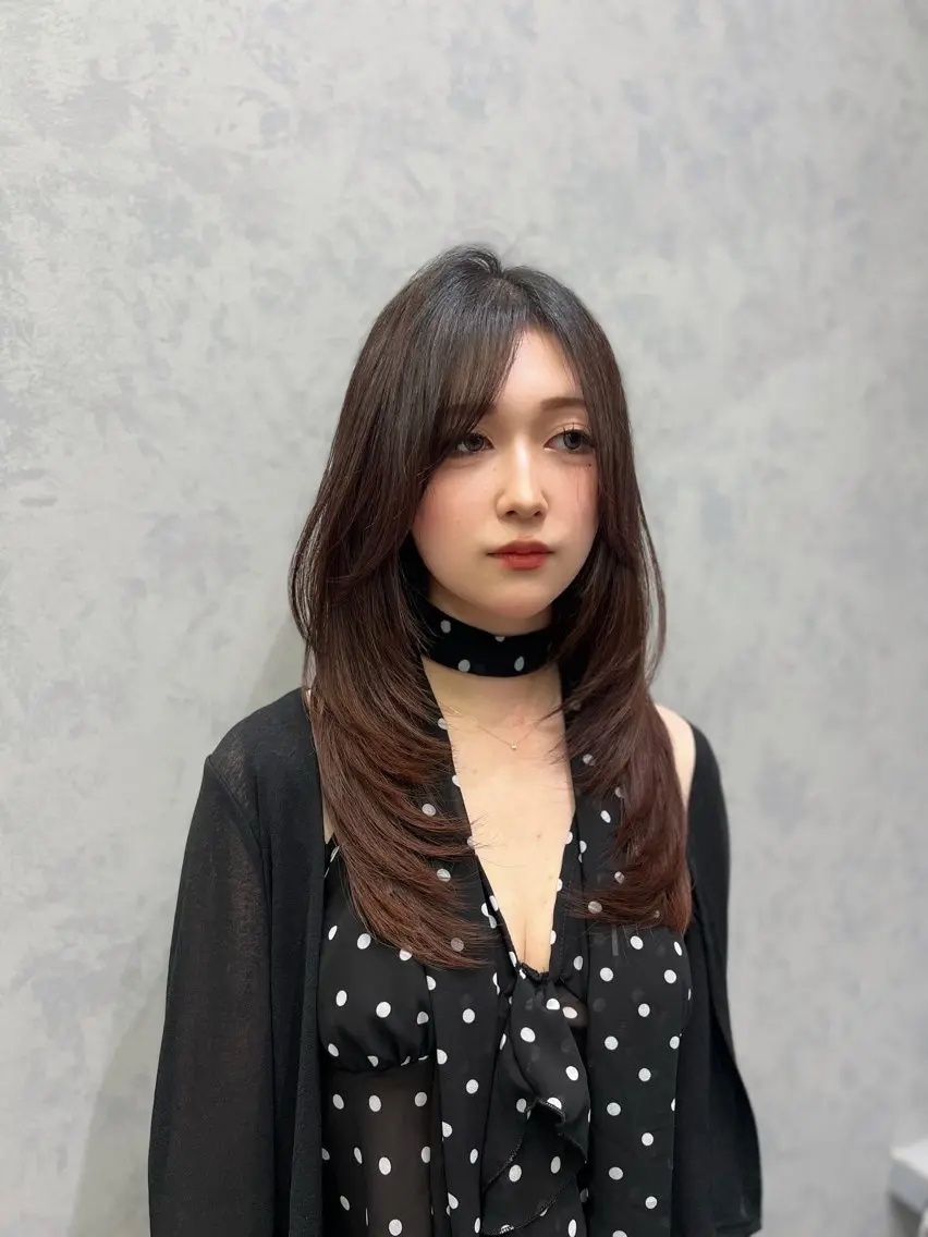 セミロング 【elyts】 COCOROのヘアスタイル