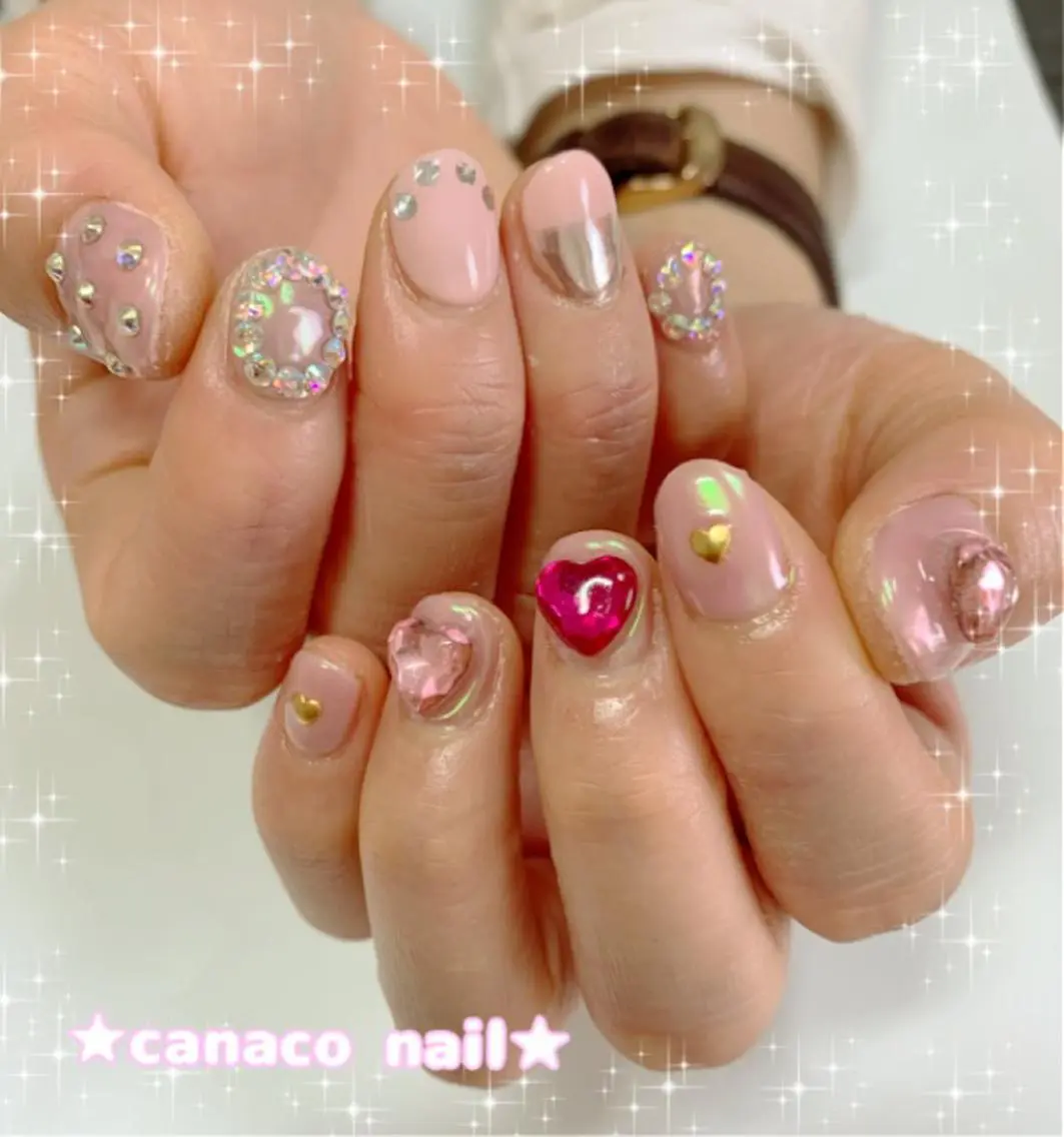 ネイル ハート 持ち込み ストーンネイル ハンドネイル ハンドケア ベテランネイル cnc nailのネイルデザイン