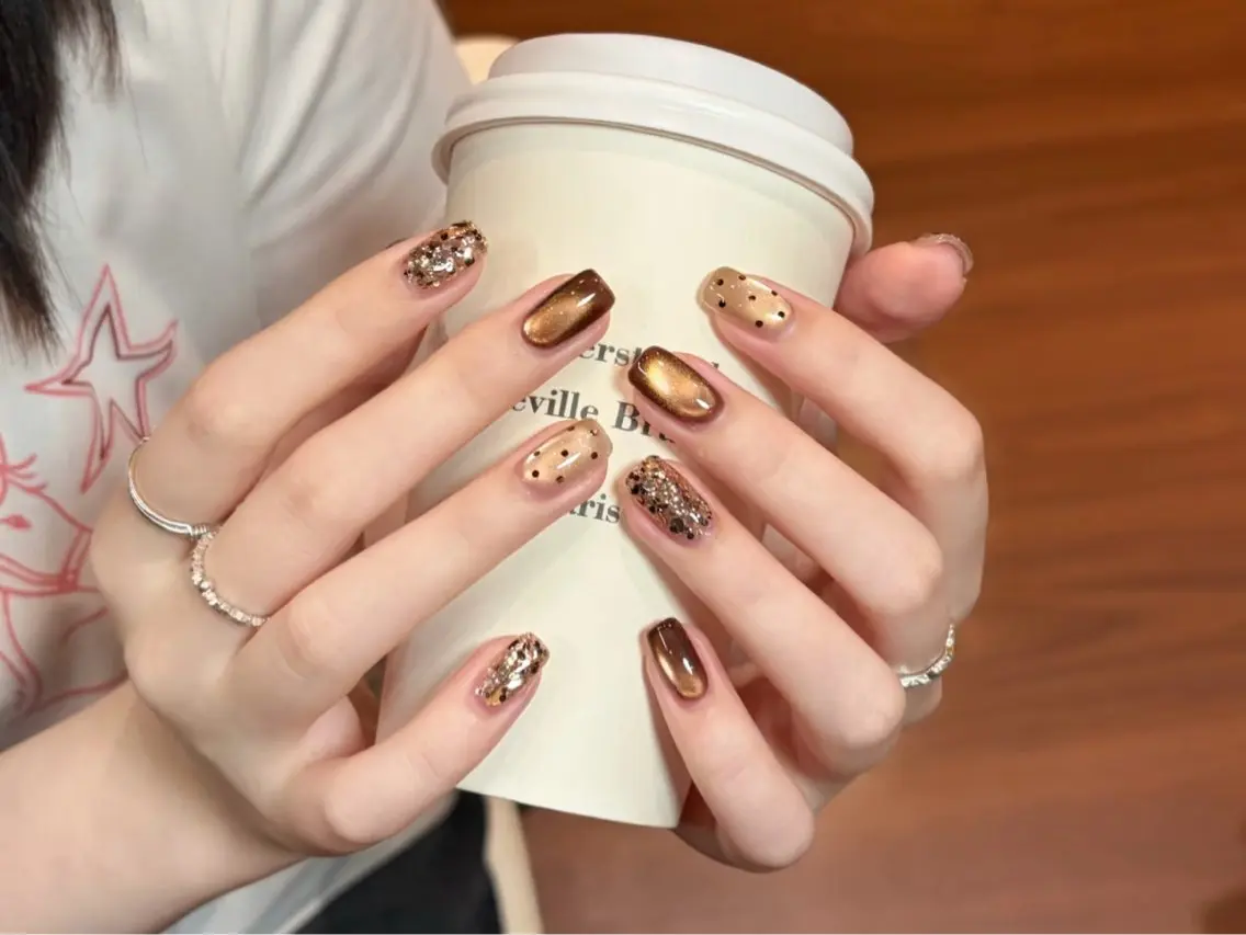 ネイル アートネイル オーロラネイル チークネイル フレンチネイル ガラスフレンチ ハンドネイル 🎀🎀YooLi Nail Salonのネイルデザイン