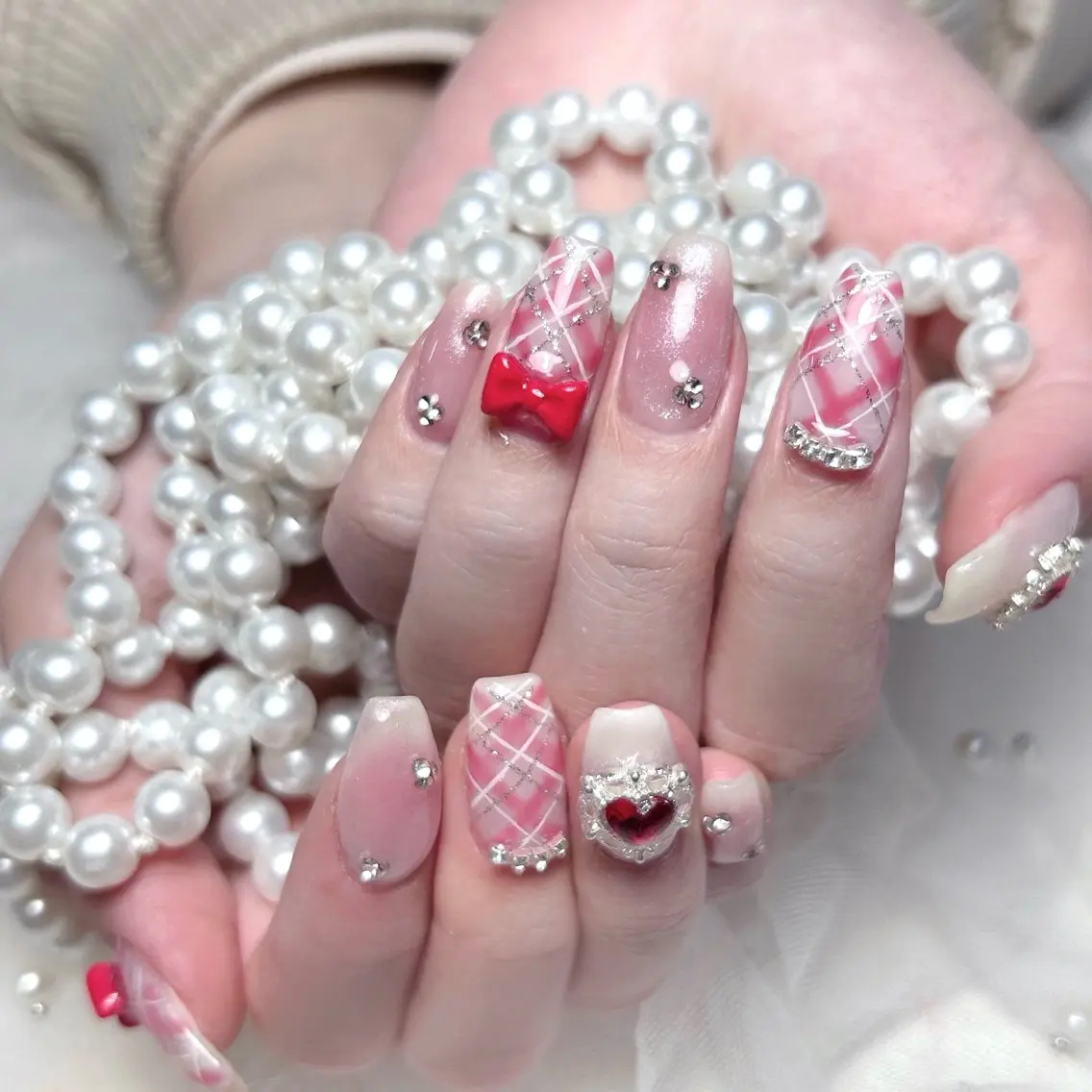 ネイル 🎀M nails✨ ビューティーのネイルデザイン