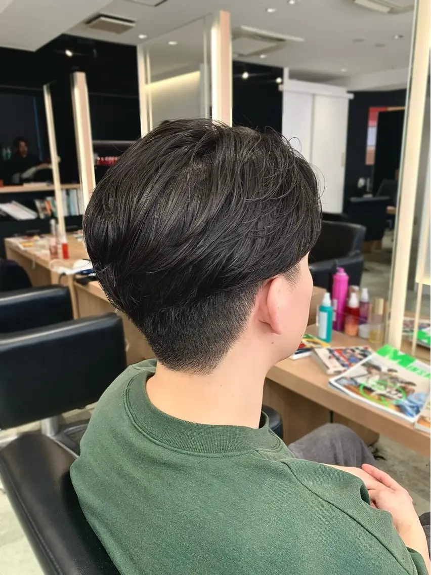 ショート パーマ メンズ フェザーパーマ メンズパーマ メンズカット・ パーマ🎈はなさかのヘアスタイル