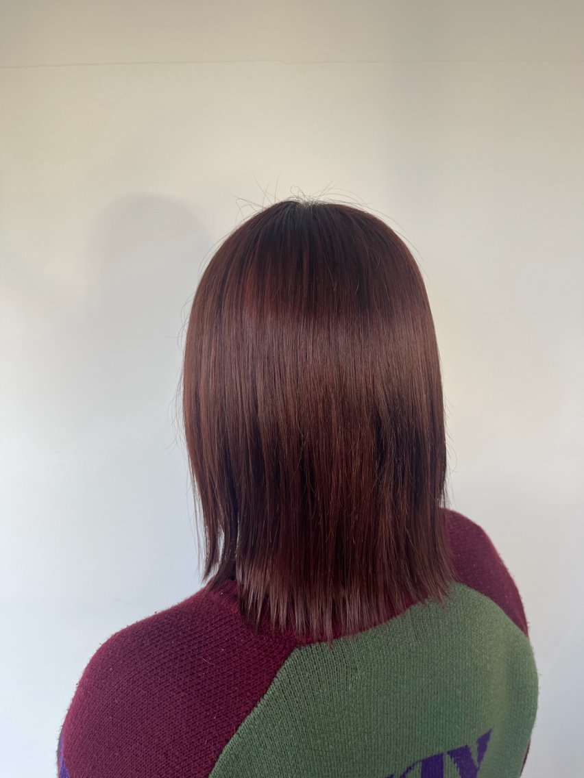 ミディアム 髙木 麻衣のヘアスタイル