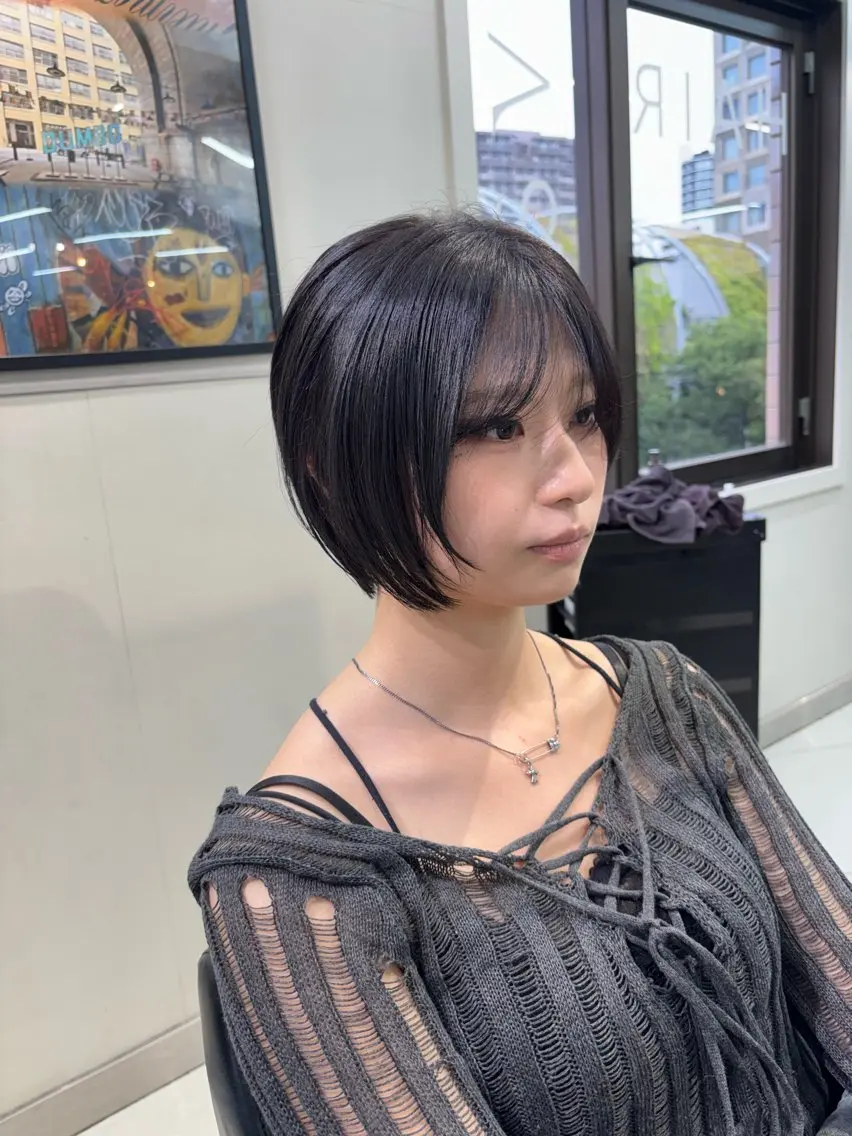 ショート カラー ヘアアレンジ カット ヘアカラー トリートメント ボブ/透明感ベージュ 🫧クルミ🌟のヘアスタイル