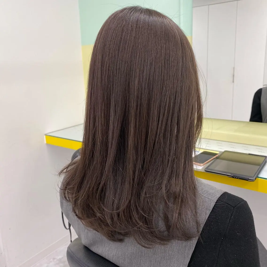 セミロング カラー ヘアアレンジ ヘアカラー トリートメント mai🍑暖色カラー /レイヤー💖のヘアスタイル