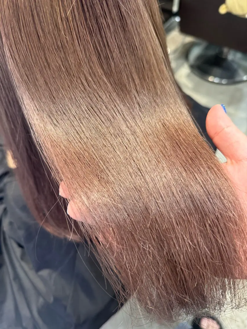 ミディアム トリートメント ヘアカラー 髪質改善✨️柴田 妃菜🧸のヘアスタイル