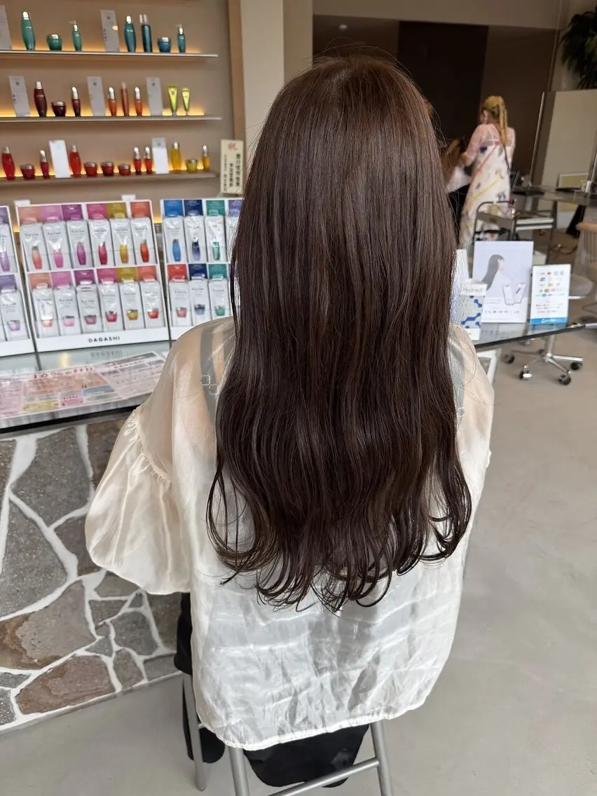 ロング カラー ヘアカラー トリートメント 杉田 実来のヘアスタイル