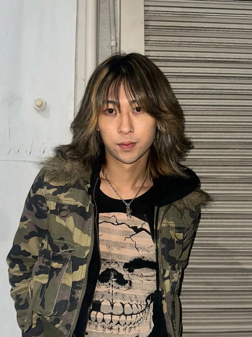 ミディアム カット ヘアカラー ANDREY RISAのヘアスタイル