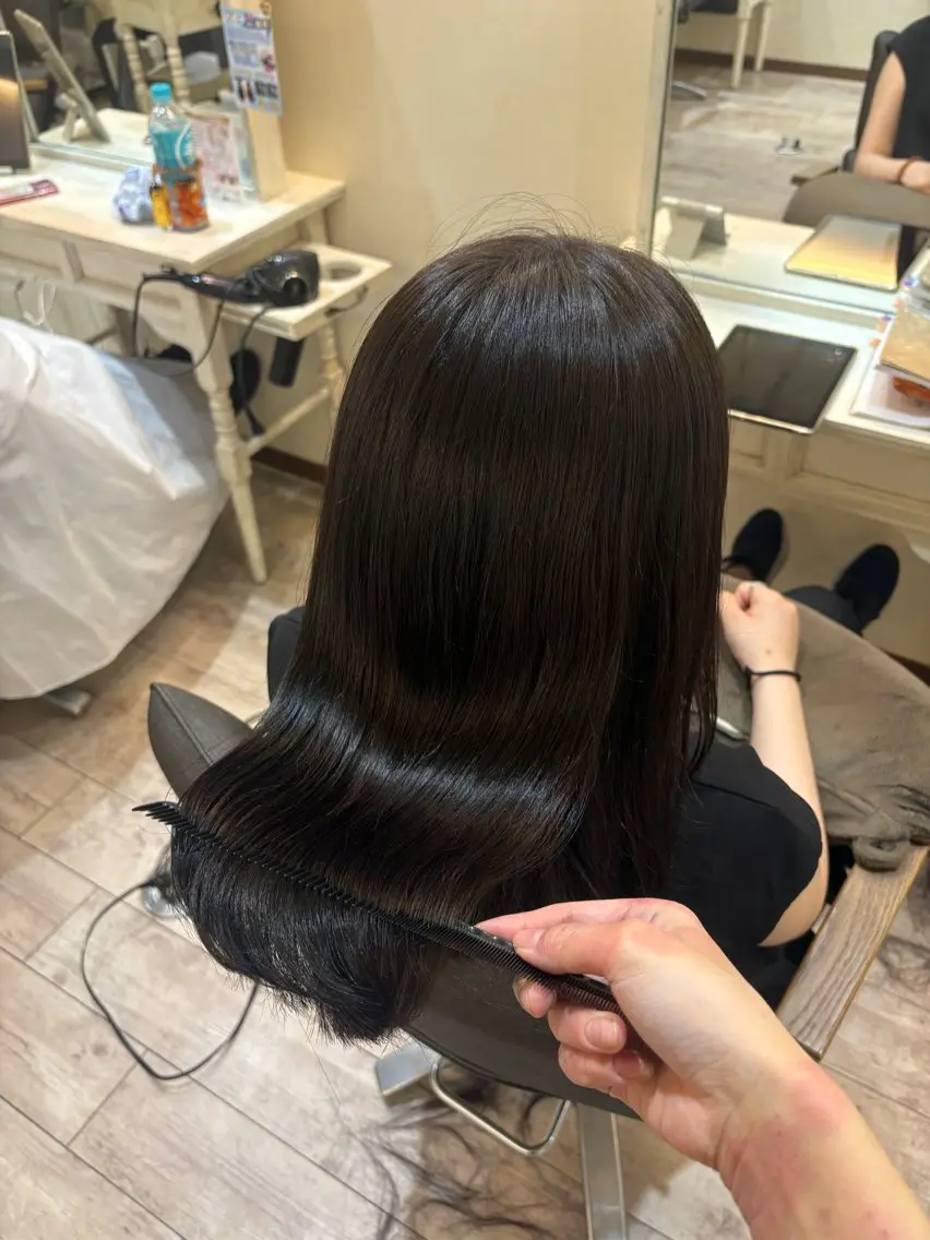 セミロング カラー カット ヘアカラー トリートメント 艶髪/縮毛矯正/ レイヤー/栄/あやかのヘアスタイル