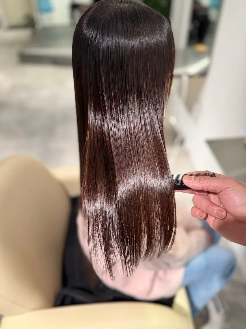 ロング カラー 髪質改善 レイヤーカット ロング カット ヘアカラー 縮毛矯正 トリートメント 夜23時まで予約🉑 reverieあきらのヘアスタイル