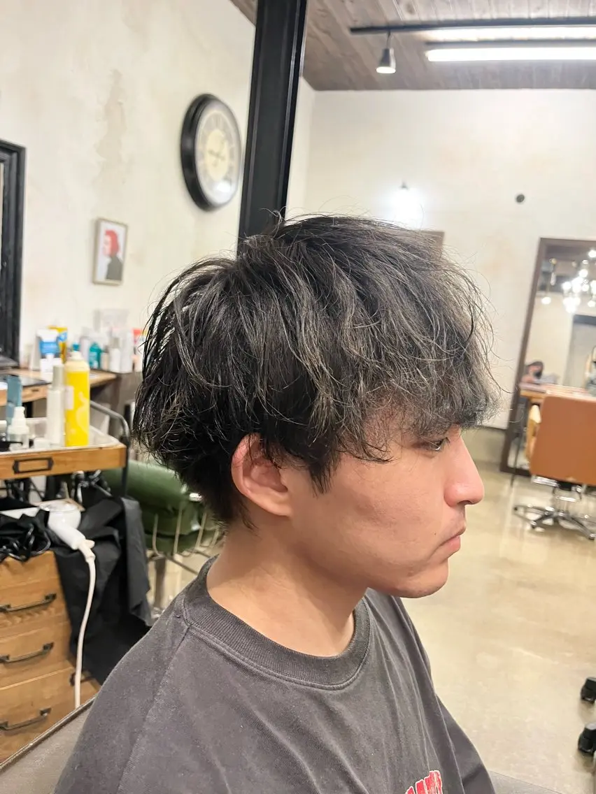 ショート カラー アッシュ アッシュグレー ブリーチ ブリーチなしカラー 糸賀 蒼天のヘアスタイル