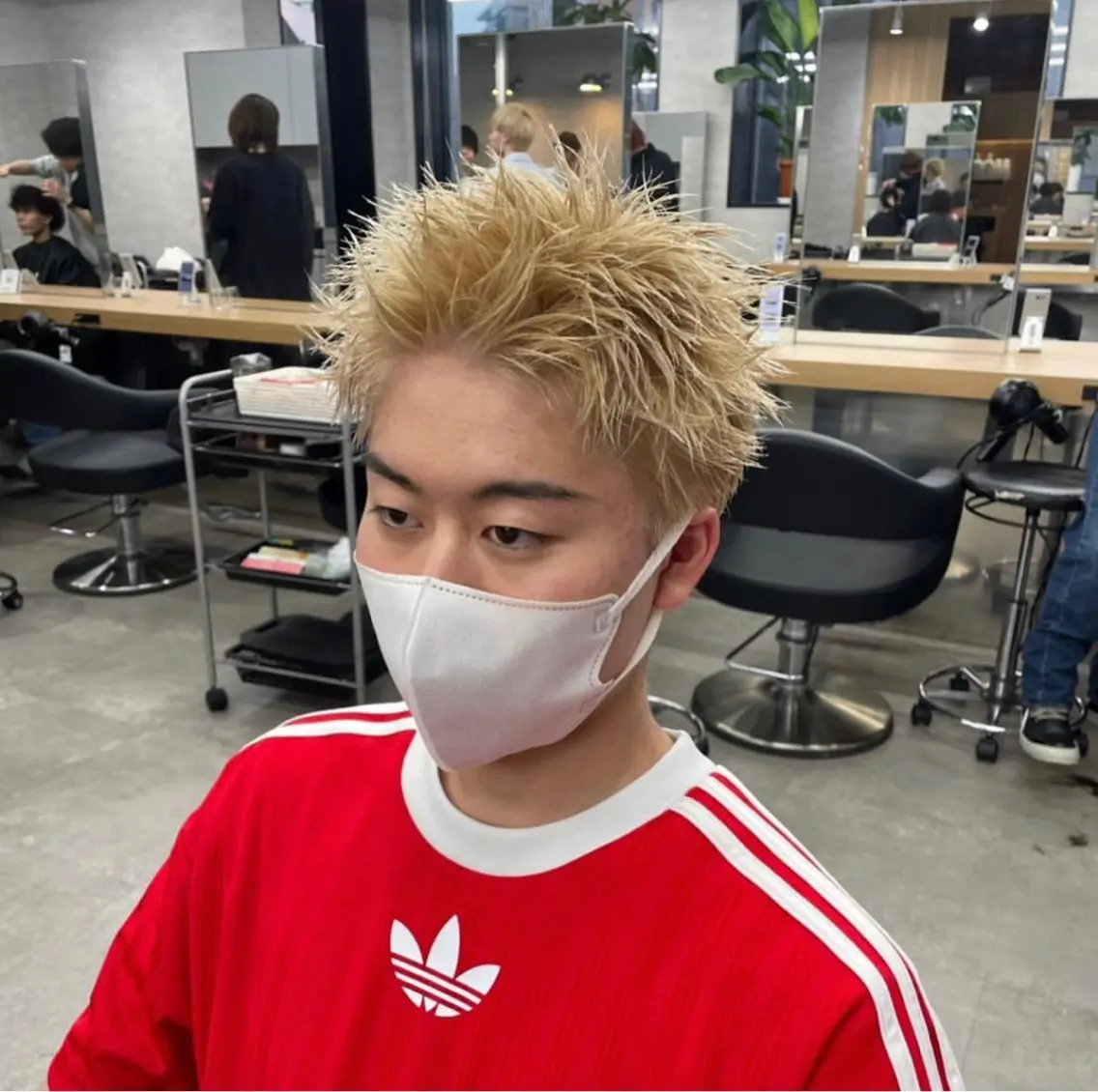 ショート カラー パーマ メンズ スパイキーショート ベージュカラー ミルクティーベージュ ショートヘア カット ヘッドスパ ヘアセット 🔥メンズ 特化🔥菊水皐暉🔥のヘアスタイル
