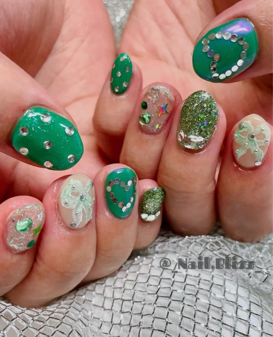 ネイル アートネイル グリーン 持ち込み ハンドネイル NAIL BLISSのネイルデザイン