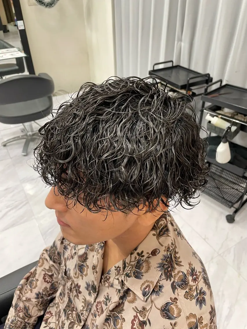 パーマ メンズ メンズパーマ 波巻きパーマ デート スパイラルパーマ 🍒KUMAGAI 🍒のヘアスタイル