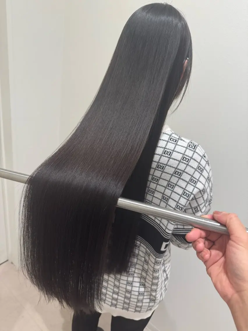 ロング カット ヘアカラー トリートメント 心斎橋 美髪職人　近江のヘアスタイル
