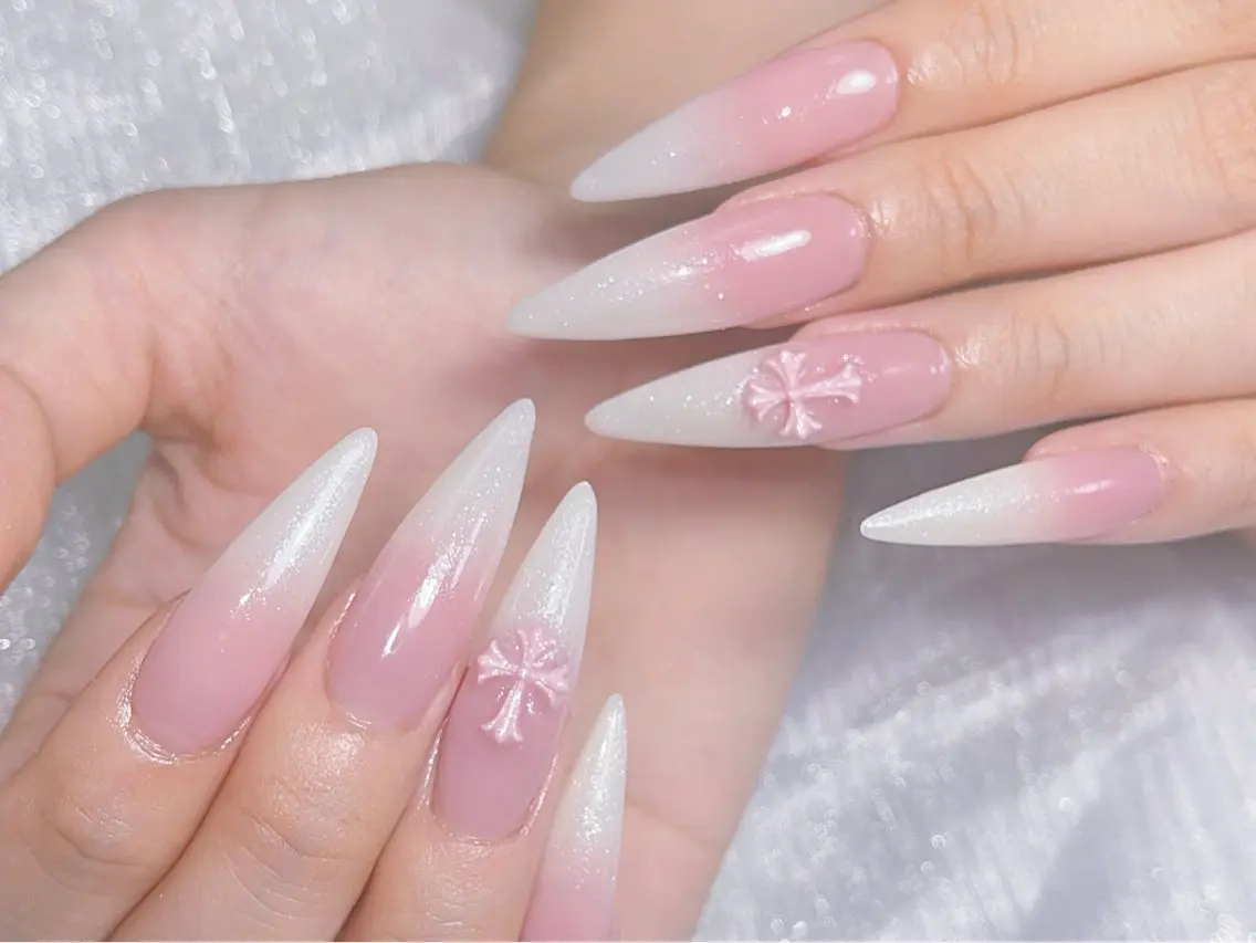 ネイル ハンドネイル 🎀ネイルサロン エクラYUI🎀のネイルデザイン