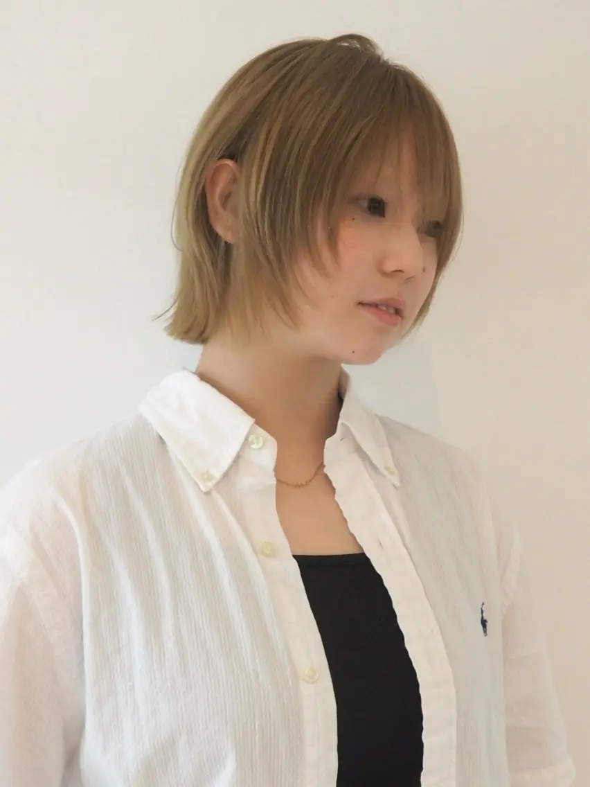 ショート ボブ ヘアカラー レイヤーカット uraraのヘアスタイル