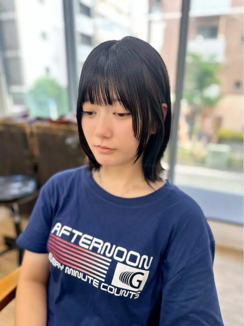 ミディアム カラー パーマ ヘアアレンジ メンズ キッズ レイヤーカット／ 巻ける縮毛矯正のヘアスタイル