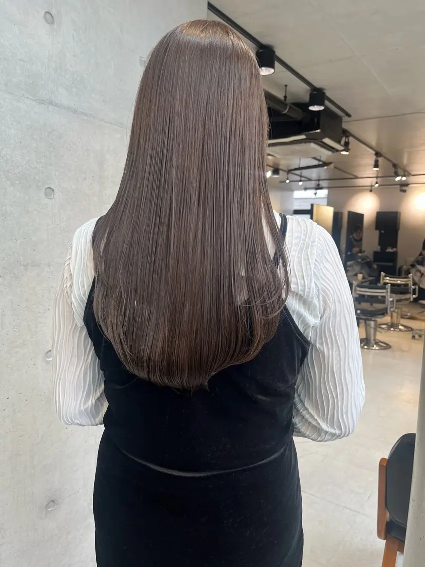 ロング カラー パーマ ヘアアレンジ 透明感/オリーブ/ グレージュ/YUKAのヘアスタイル