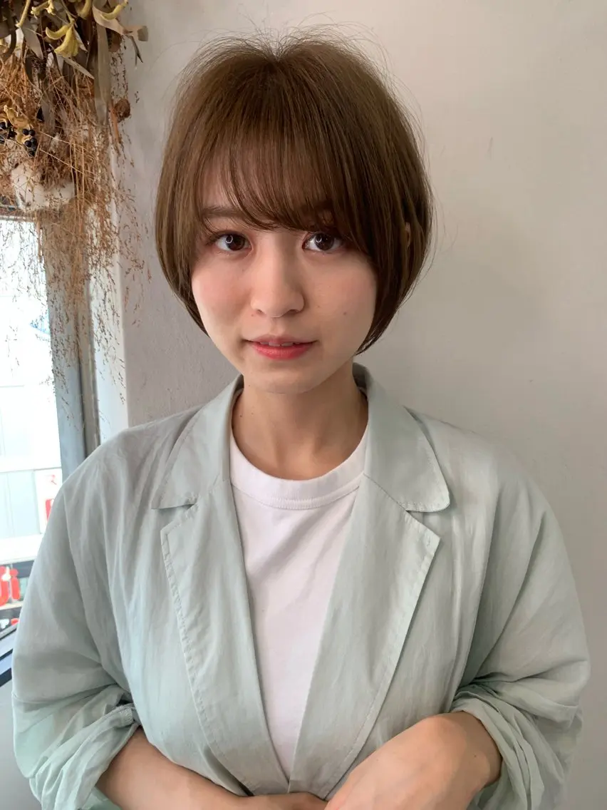 ショート くびれヘア くせ毛 ショートヘア 小顔カット 外ハネヘア カット トリートメント 大人可愛いレイヤー 大田のヘアスタイル