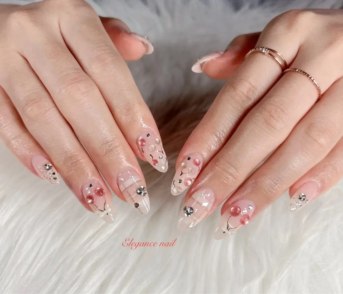 ネイル Elegance Nail本厚木店舗のネイルデザイン