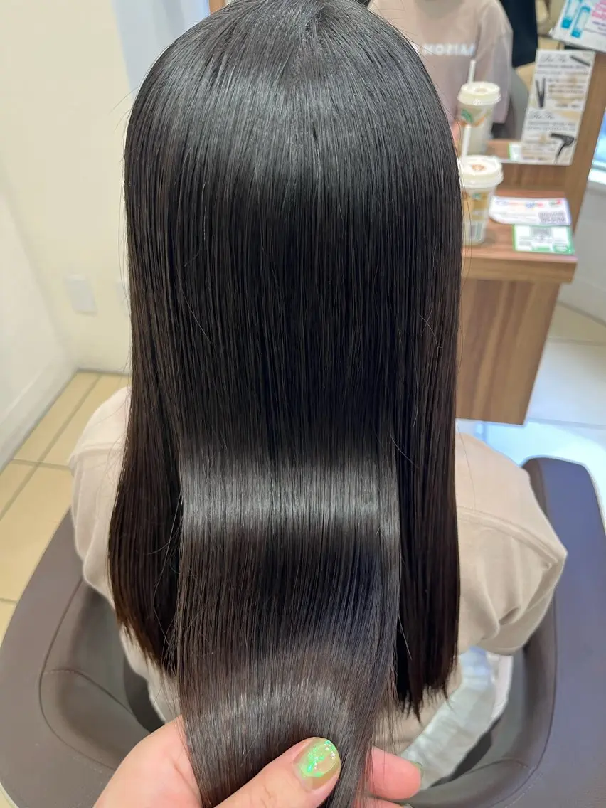 ロング パーマ 縮毛矯正 尾関 唯のヘアスタイル