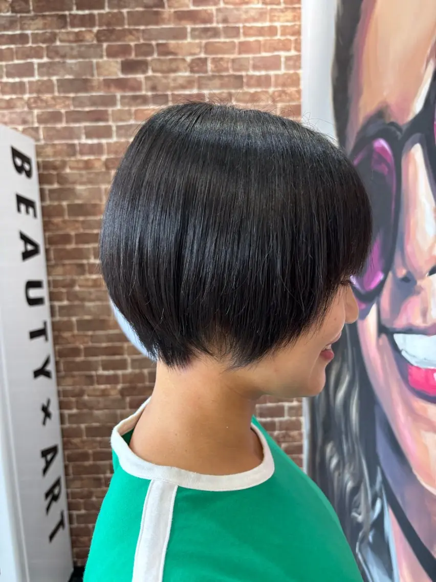 ショート ショートヘア おかだ まなみのヘアスタイル