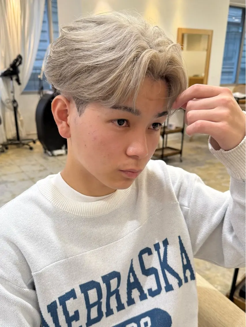 カラー メンズ バレイヤージュ特化 三宅陸斗のヘアスタイル