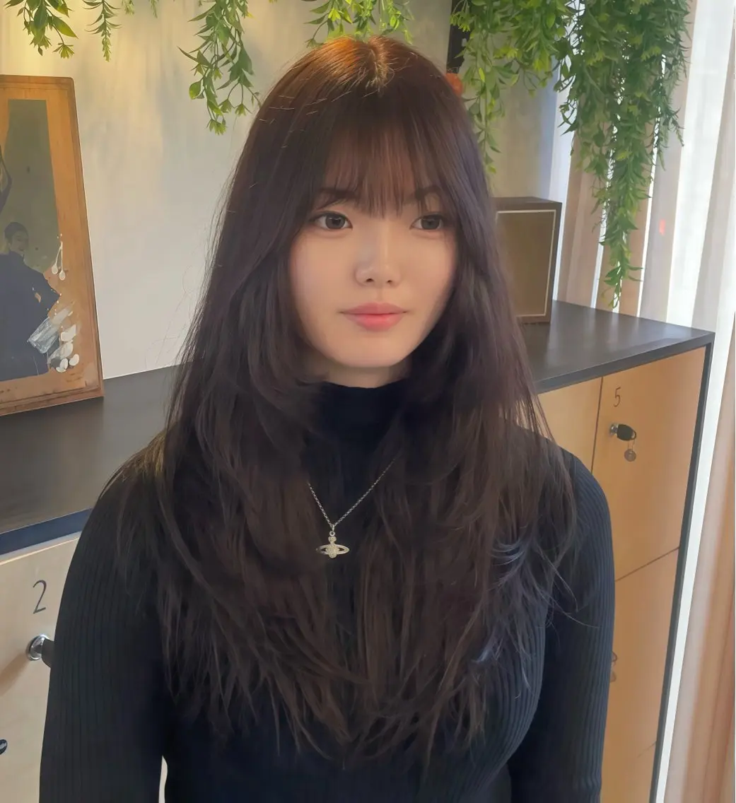 ロング レイヤーカット モテるブラウンカラー の達人Tomoyaのヘアスタイル