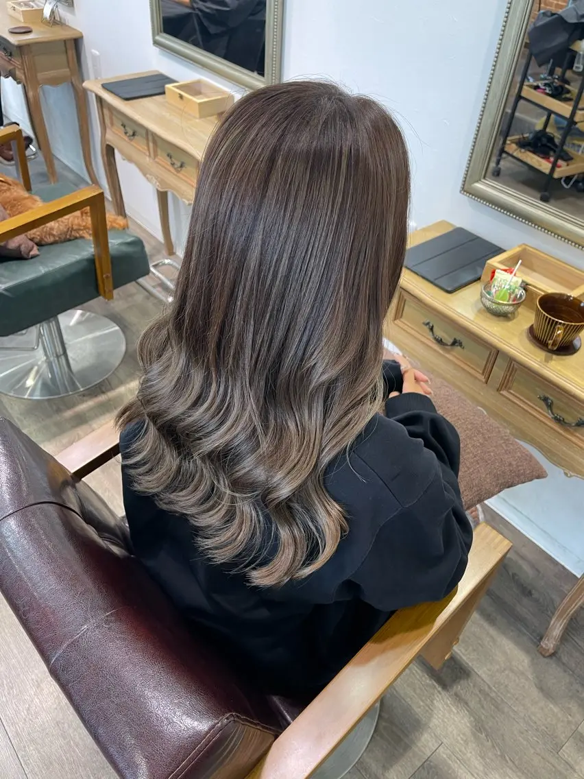 ロング カラー ヘアカラー Felice Erikaのヘアスタイル