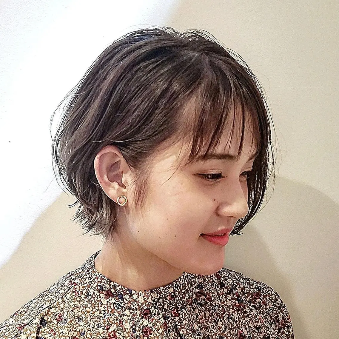 ショート 中高下 由真のヘアスタイル