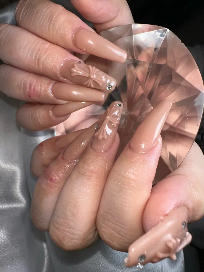 ミディアム ハンドネイル YOKOSUKA NAILS💅✨のネイルデザイン