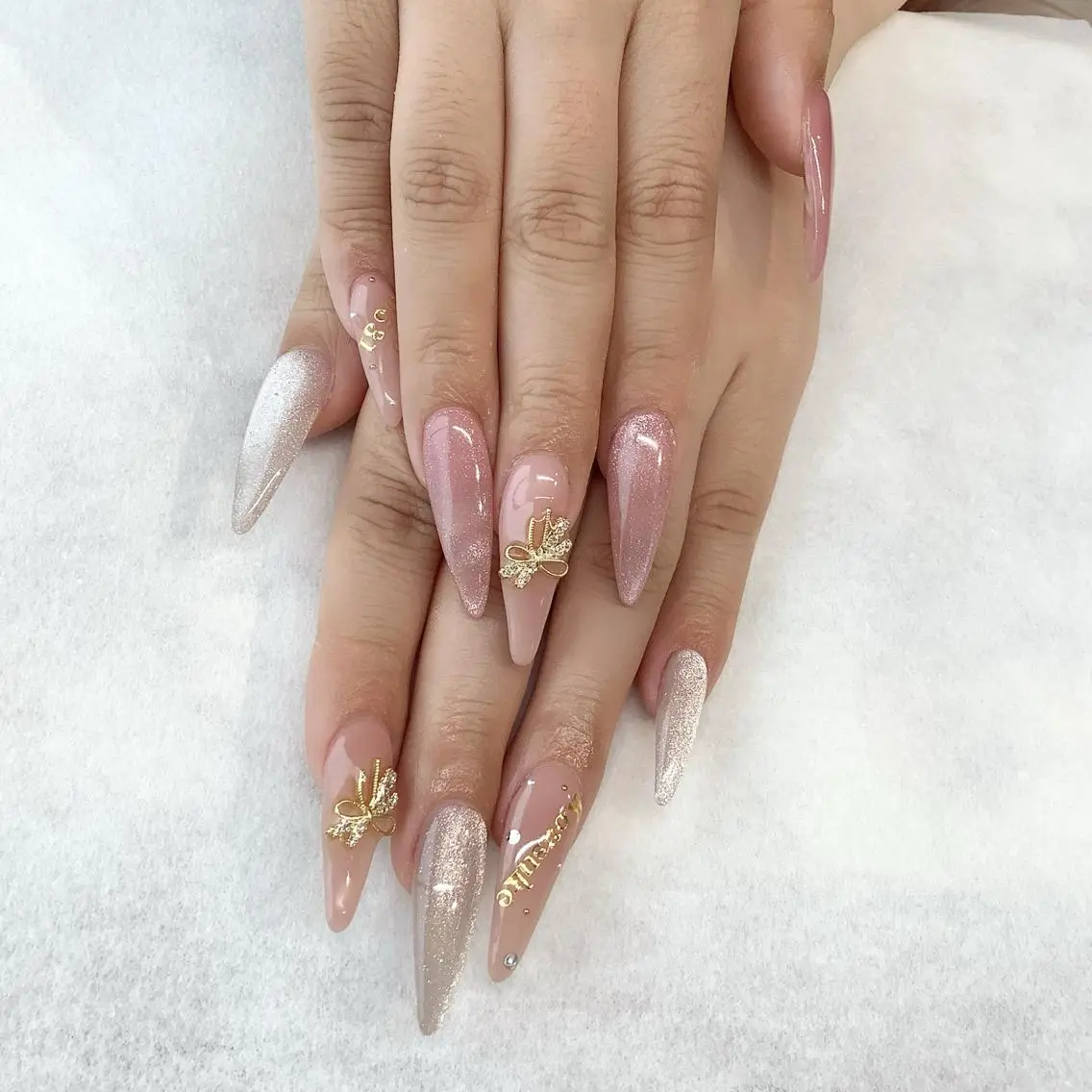 ネイル ハンドネイル 💎🐰 saki. m 🐰💎のネイルデザイン
