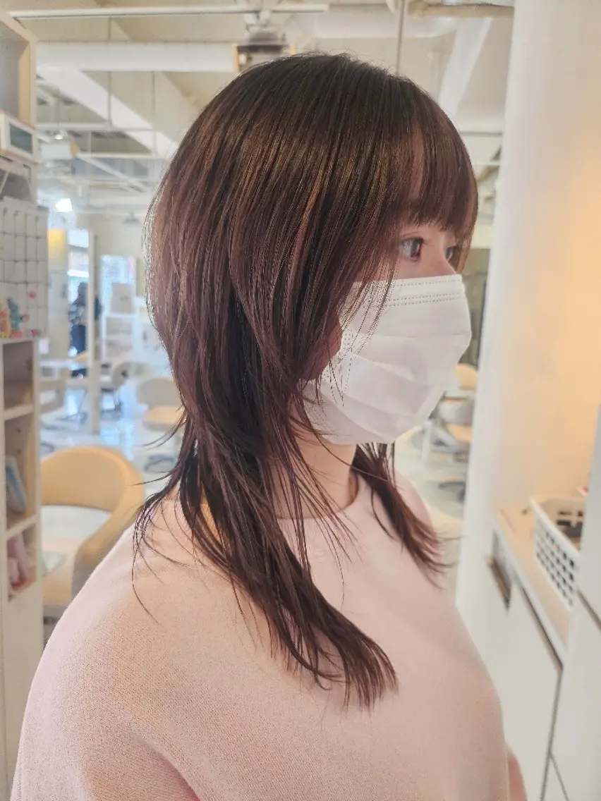 ミディアム ハイレイヤー レイヤーカット カット 岡田 奈々のヘアスタイル