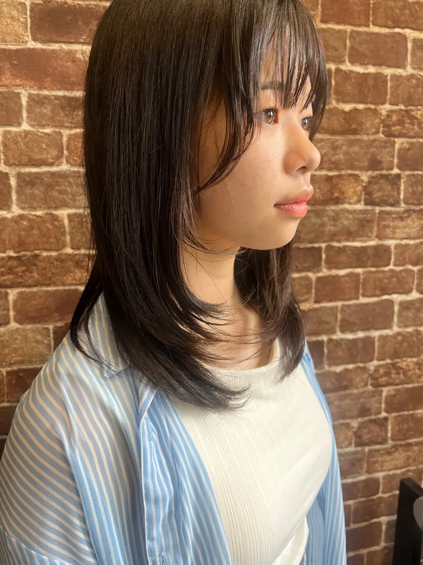セミロング カラー パーマ ヘアアレンジ メンズ キッズ ネイル マツエク・マツパ アイブロウ メンズブリーチ メンズハイライト メンズインナーカラー メンズ韓国風 ブリーチ ヘッドスパ 久木原 ゆりのヘアスタイル