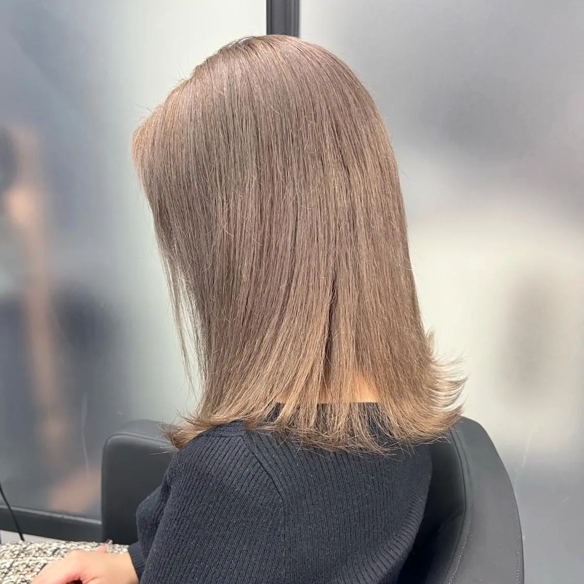 ミディアム シールエクステ エクステ ヘアカラー シールエクステ特化 ハイトーン、NANAのヘアスタイル