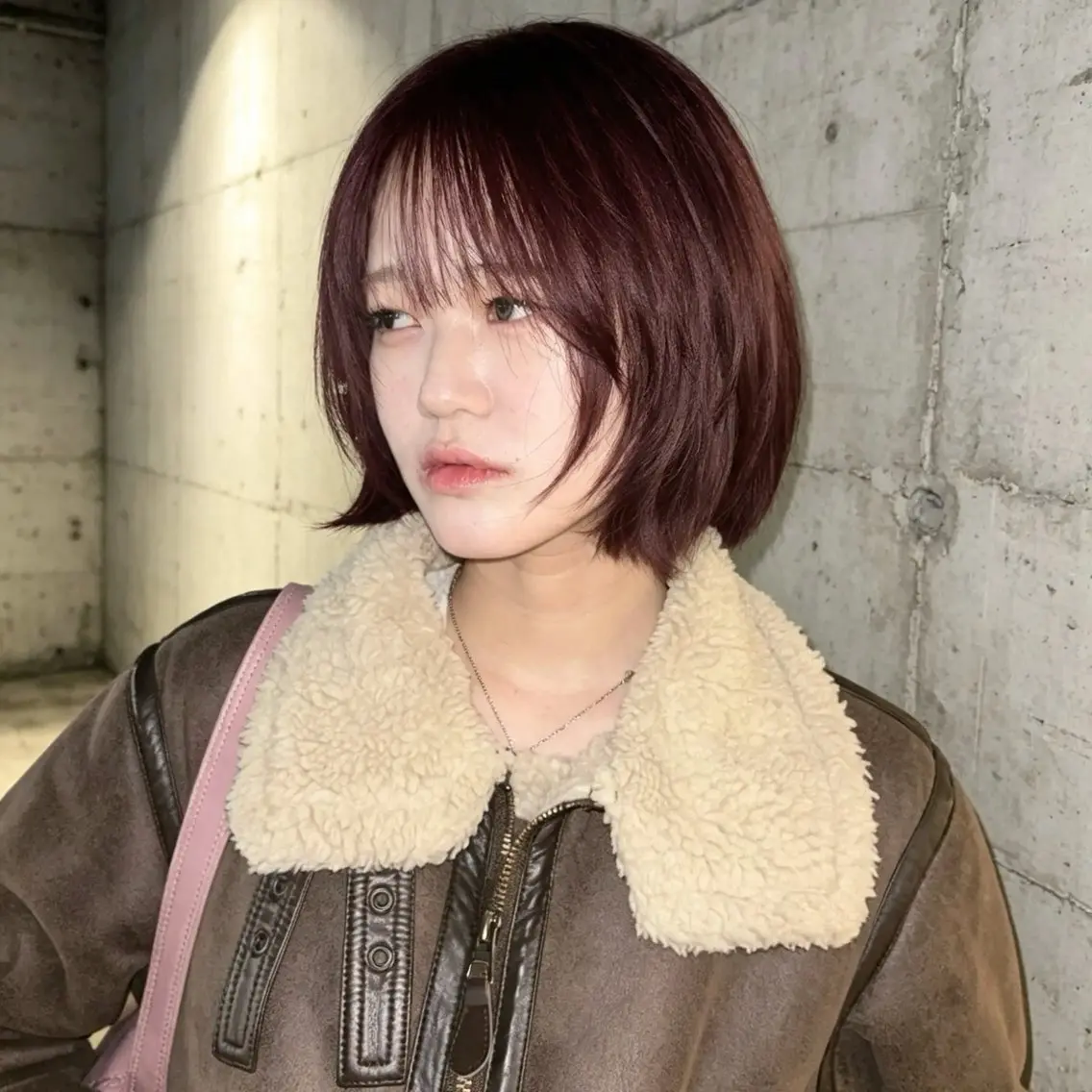 ミディアム カラー ショートボブ ボルドーカラー ボブ レイヤーカット トリートメント カット ヘアカラー レイヤー/ブリーチ /🦋Ayana🦋のヘアスタイル