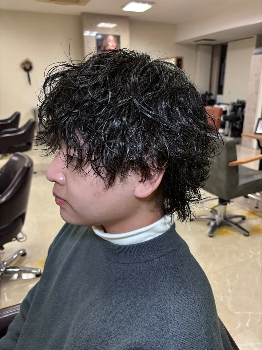 パーマ メンズ 会社で浮かない ビジネスヘア/心斎橋のヘアスタイル