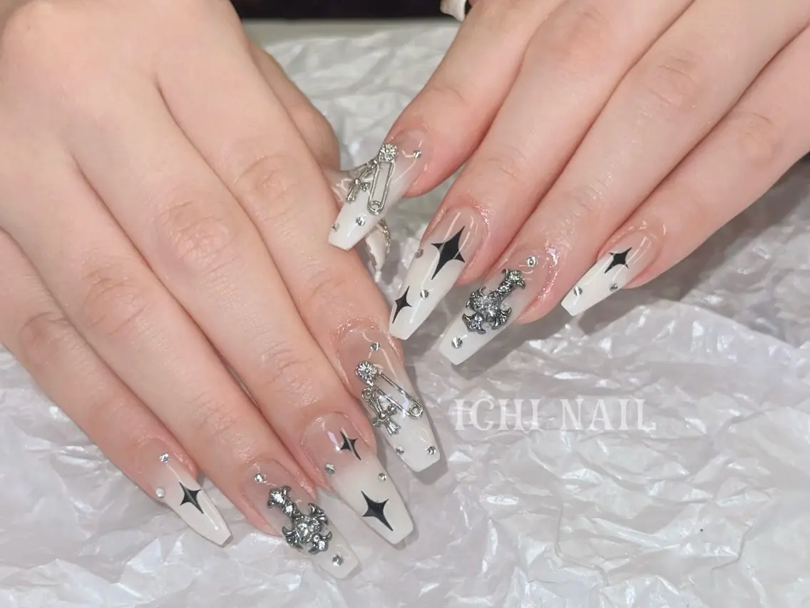 ネイル ハンドネイル 🧚🏻‍♀️ NOHA🎀のネイルデザイン