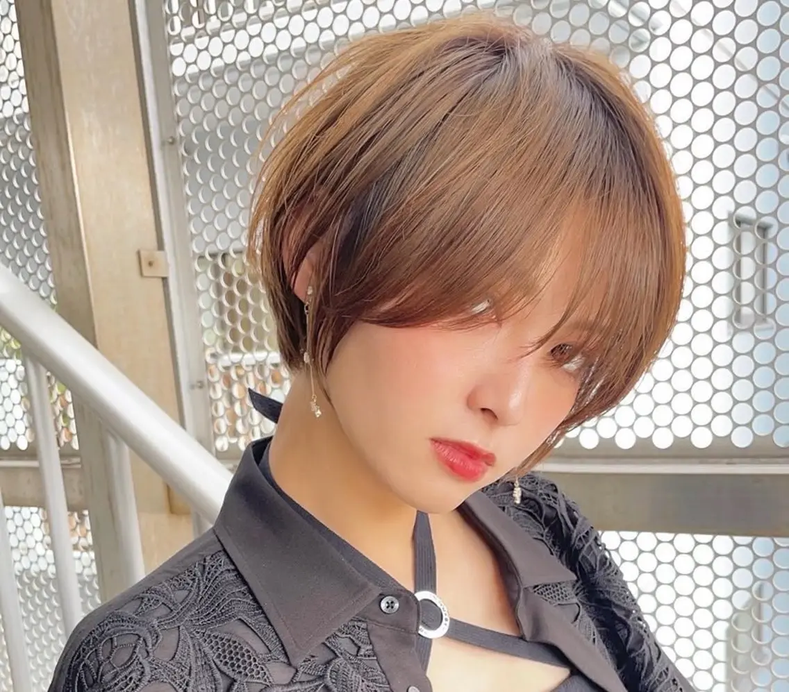 ショート ショートヘア 縮毛矯正 《髪質改善✖️レイヤ ー🩶》ナオヤのヘアスタイル