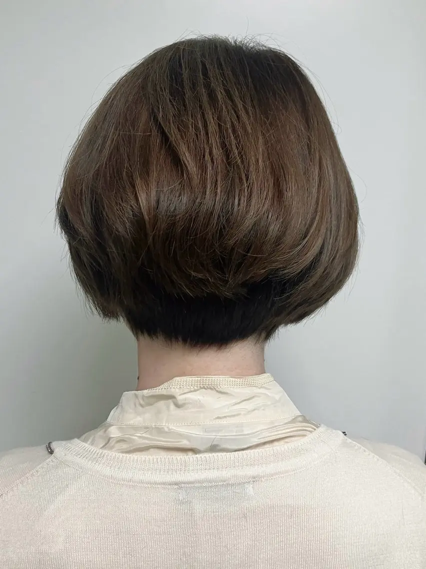 ショート ショートボブ ボブ レイヤーカット 似合わせカット ショートヘア fumika推しカラ ー/デザインカラーのヘアスタイル