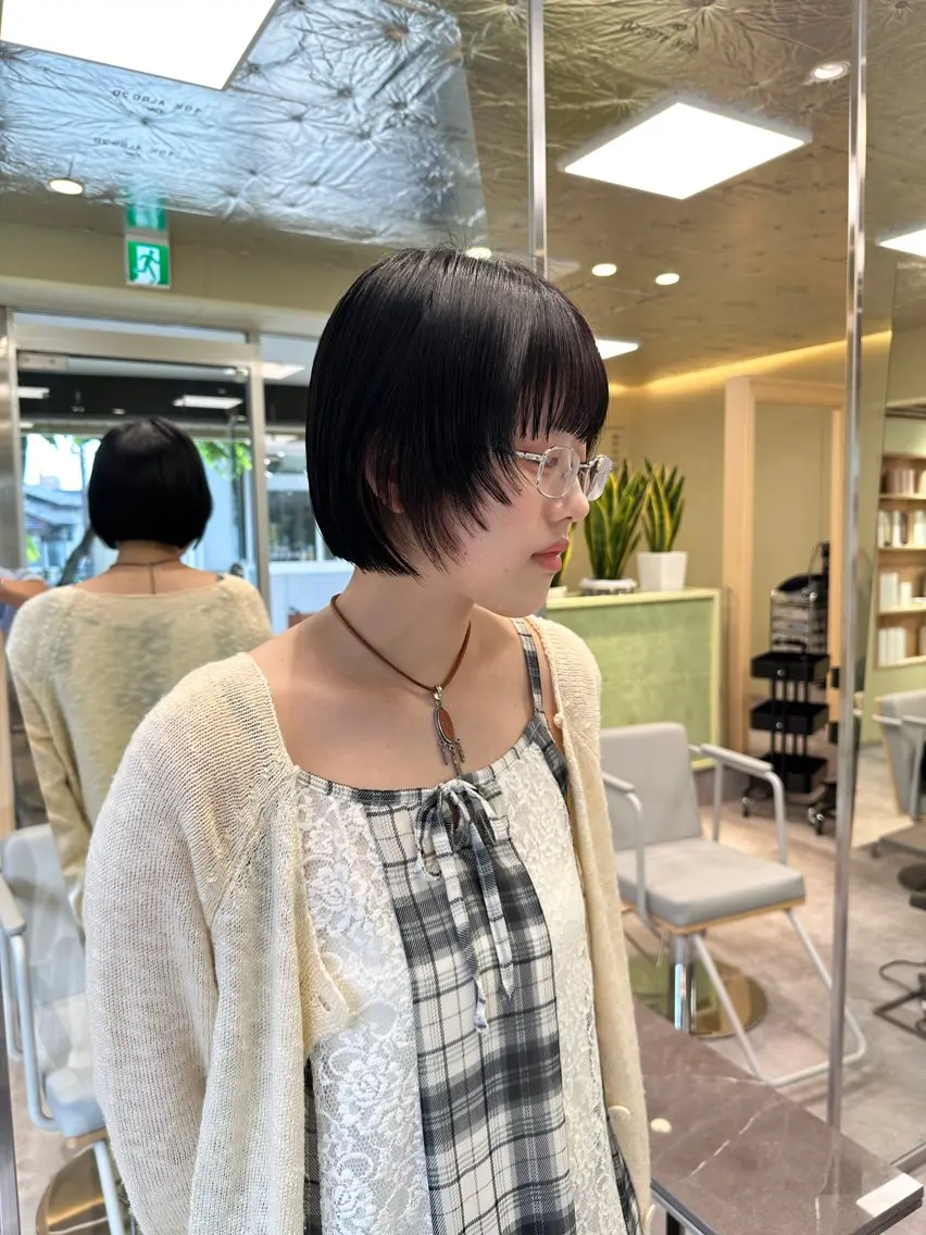 ショート カット ヘアカラー ボブ/ぱつっとボブ/ 谷口 海星のヘアスタイル